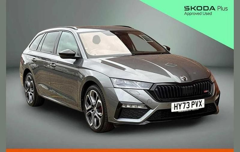 Used Skoda Octavia vRS 241 HP (177 kW) 2023 Grey Estate