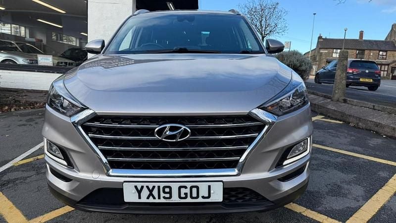 Used Hyundai Tucson SE 132 HP (97 kW) 2019 Beige SUV