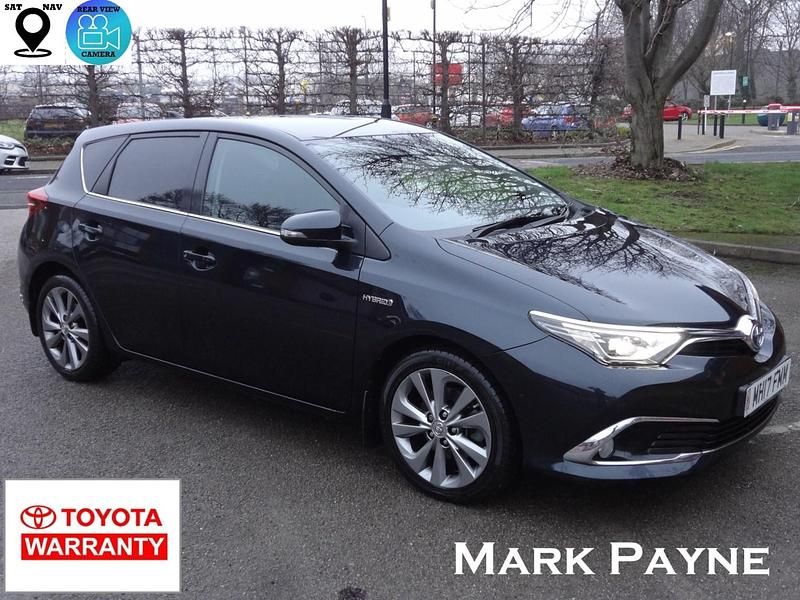 Grey Used 2017 Toyota Auris Hybrid Hatchback | £11,490 (Fair price) - Image 1/4
