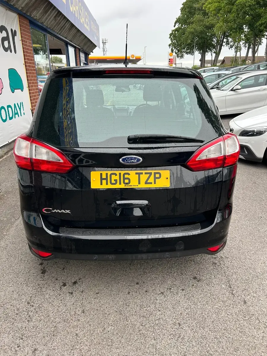 Used Ford Grand C-Max Zetec 120 HP (88 kW) 2016 Black MPV