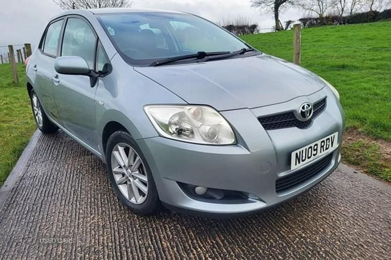Used Toyota Auris 2009 Silver Hatchback