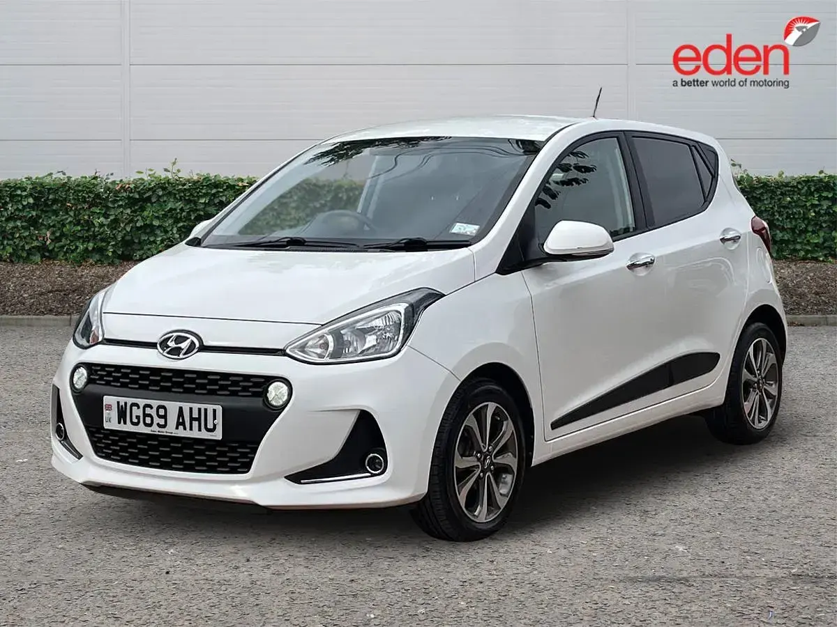 Used Hyundai i10 Premium SE 88 HP (64 kW) 2019 White Hatchback