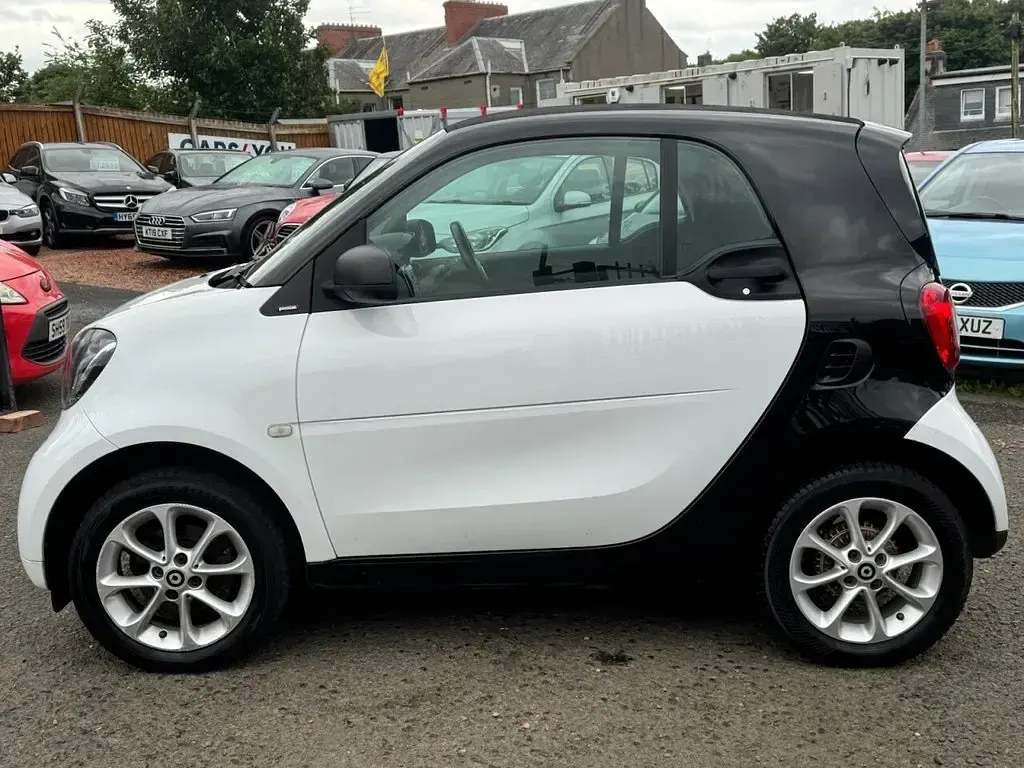 Used Smart ForTwo Coupé Passion 71 HP (52 kW) 2018 Black Coupe