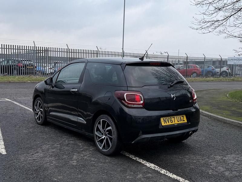 Used DS Automobiles DS3 Connected Chic 82 HP (60 kW) 2018 Black Hatchback