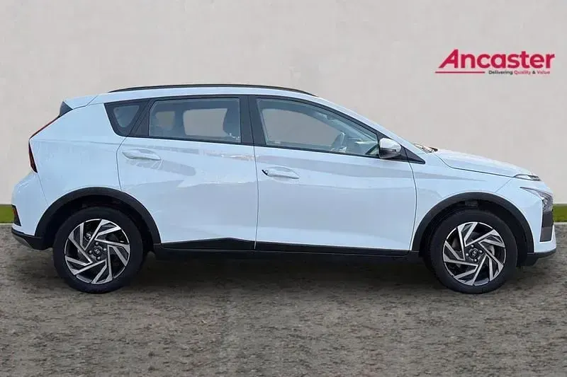 Używany Hyundai Bayon Advanced 99 KM (72 kW) 2024 Biały SUV