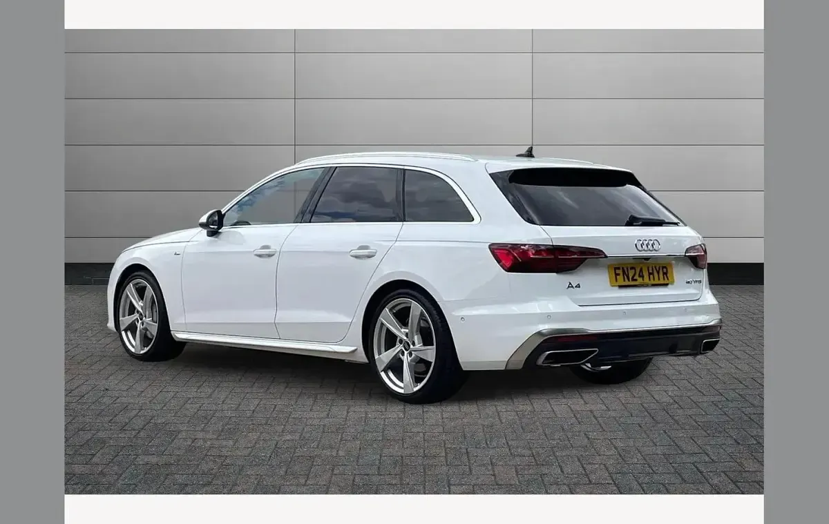 Used Audi A4 S-Line 200 HP (147 kW) 2024 White Estate