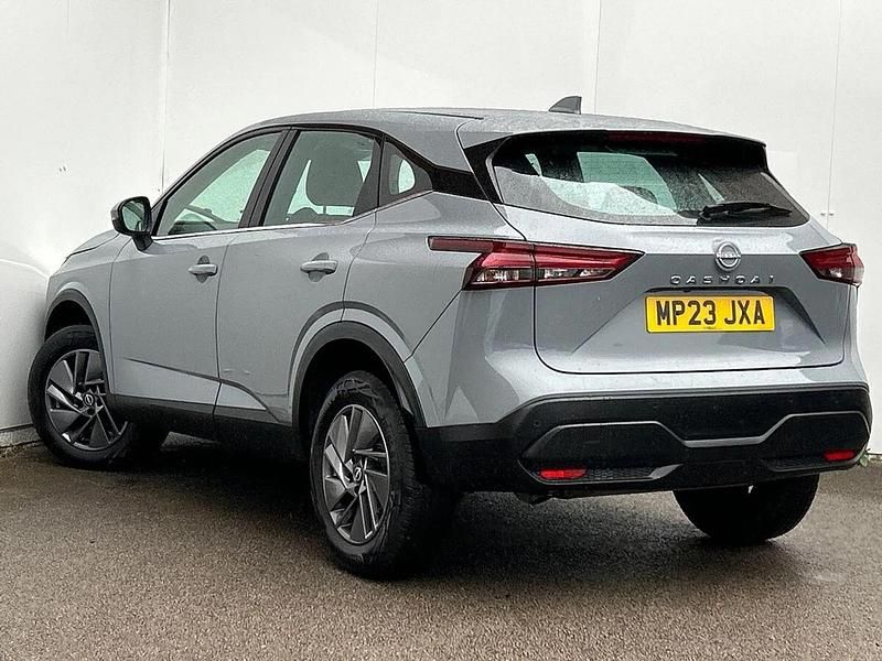 Used Nissan Qashqai Acenta Premium 140 HP (102 kW) 2023 Grey SUV