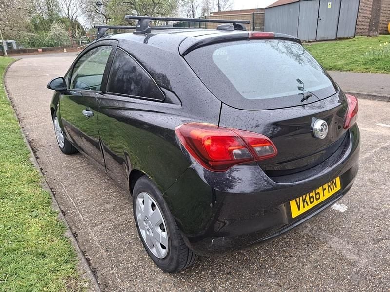 Used Vauxhall Corsa 95 HP (69 kW) 2016 Black Hatchback