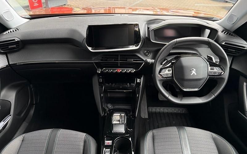 Used Peugeot 2008 Allure Premium 131 HP (96 kW) 2022 SUV