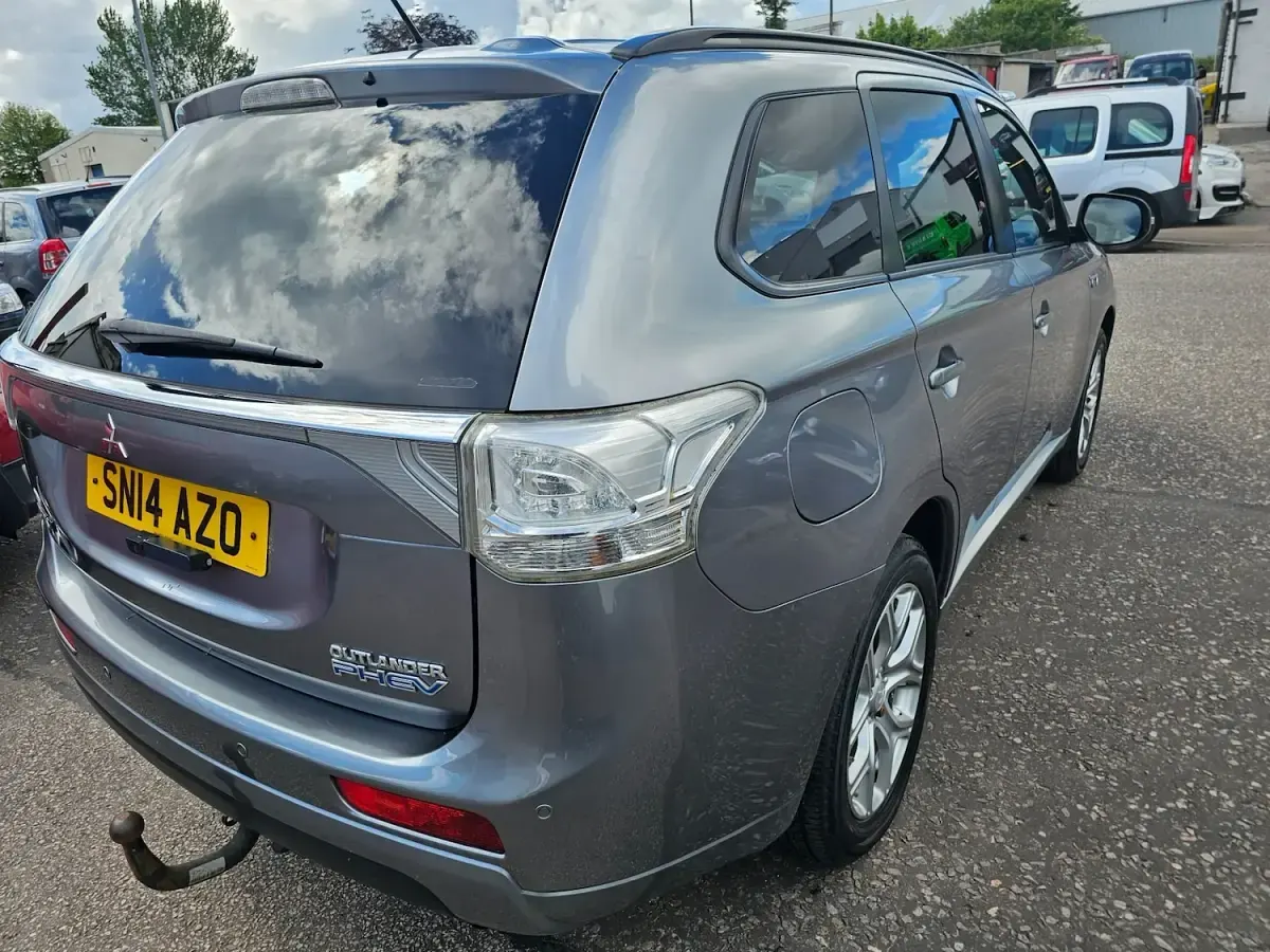Used Mitsubishi Outlander P-HEV 2014 Grey Estate