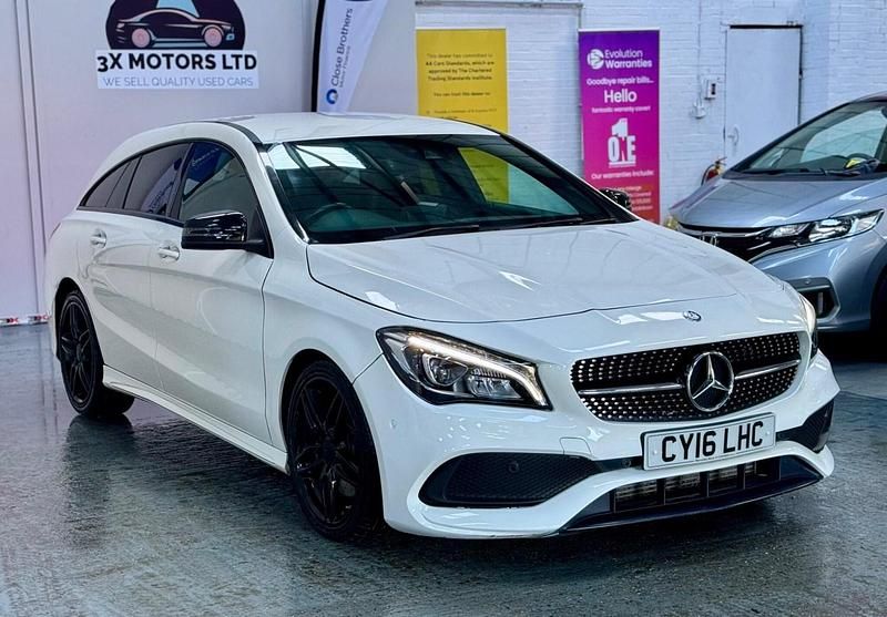 Used Mercedes CLA220 Shooting Brake AMG line 177 HP (130 kW) 2016 White Estate