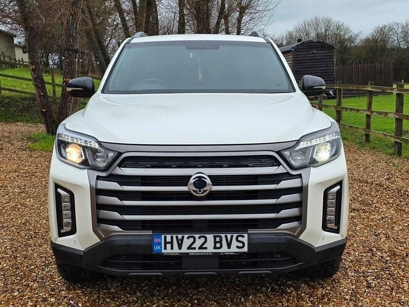 Used Ssangyong (KGM) Musso 187 HP (137 kW) 2022 White Pickup