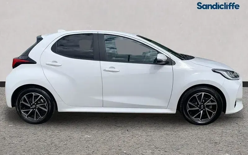 Used Toyota Yaris Hybrid Design 116 HP (85 kW) 2026 Hatchback