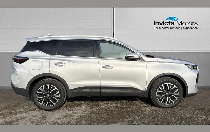 New Chery Tiggo 7 200 HP (147 kW) 2026 Silver SUV