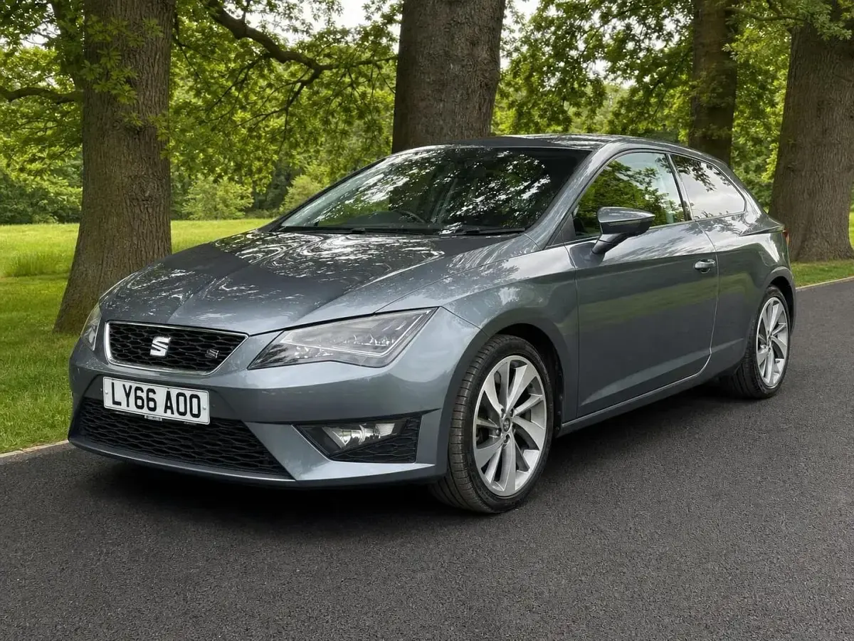 Used Seat Leon FR 125 HP (91 kW) 2016 Grey Hatchback