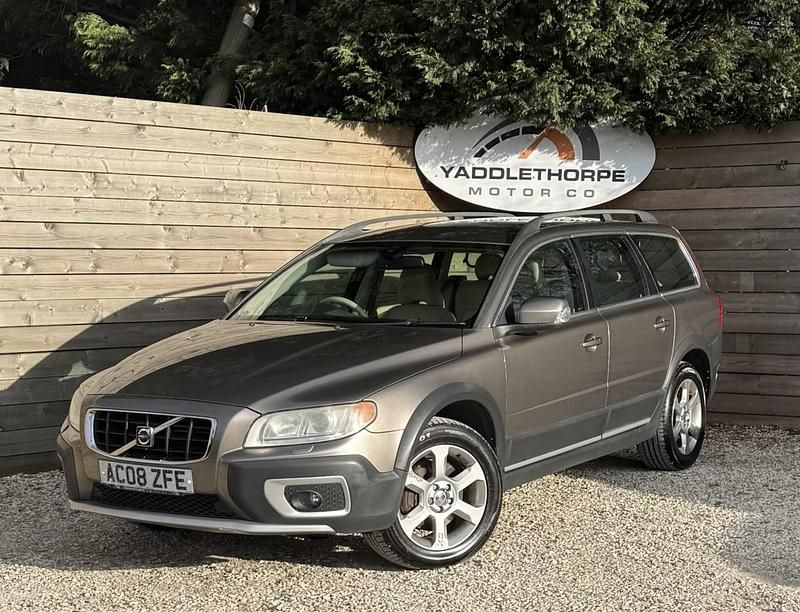 Used Volvo XC70 SE Lux 185 HP (136 kW) 2008 Grey Estate