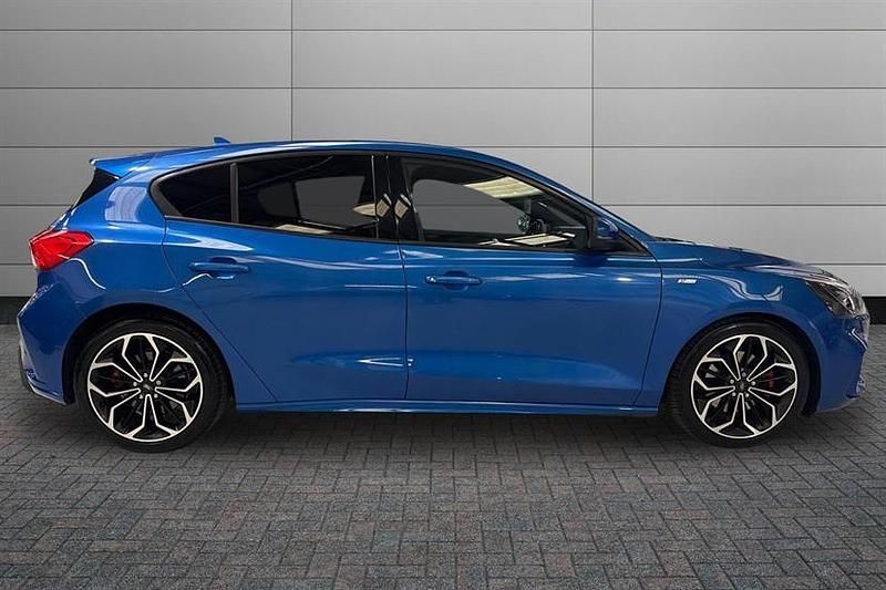 Used Ford Focus ST-Line X 150 HP (110 kW) 2019 Blue Hatchback