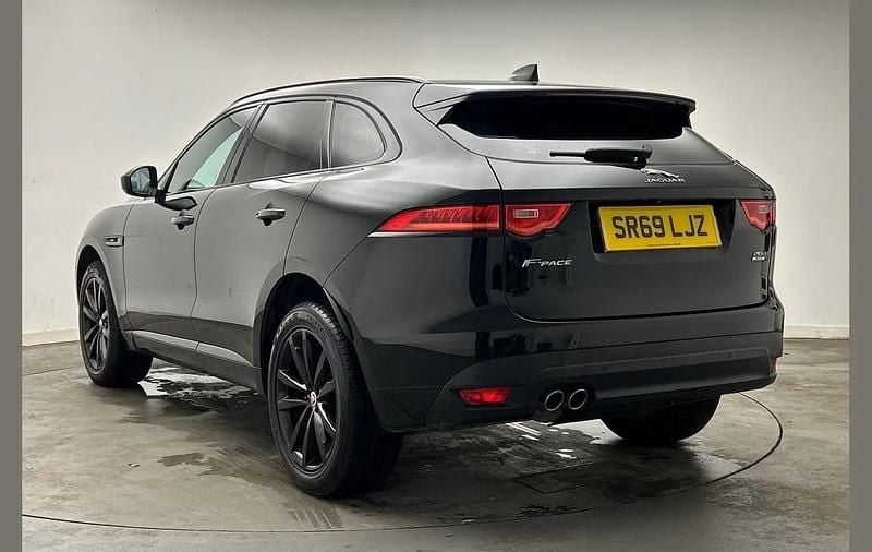 Used Jaguar F-Pace Chequered Flag 177 HP (130 kW) 2019 Black SUV