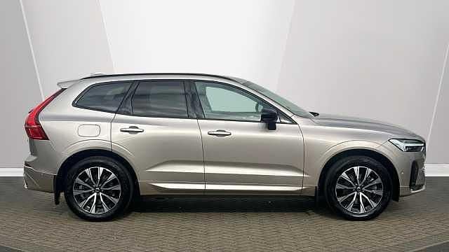 Used Volvo XC60 Plus 247 HP (181 kW) 2025 SUV