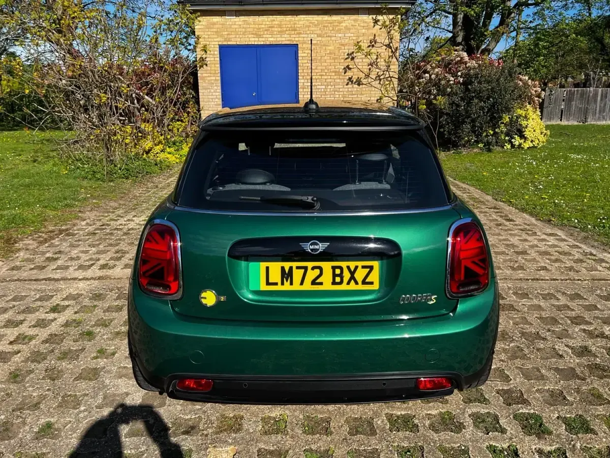 Gebraucht Mini Cooper S Hatch 135 kW (184 PS) 2022 Grün Kleinwagen