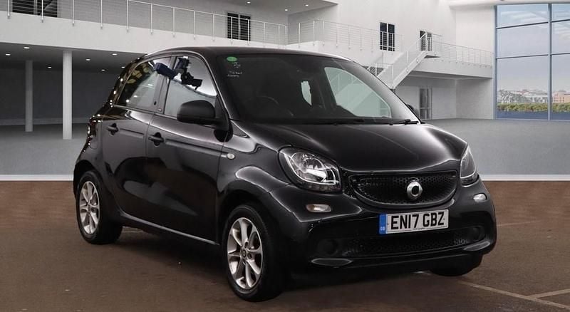 Black Used 2017 Smart ForFour Passion Hatchback | £2,798 (Super price) - Image 1/4