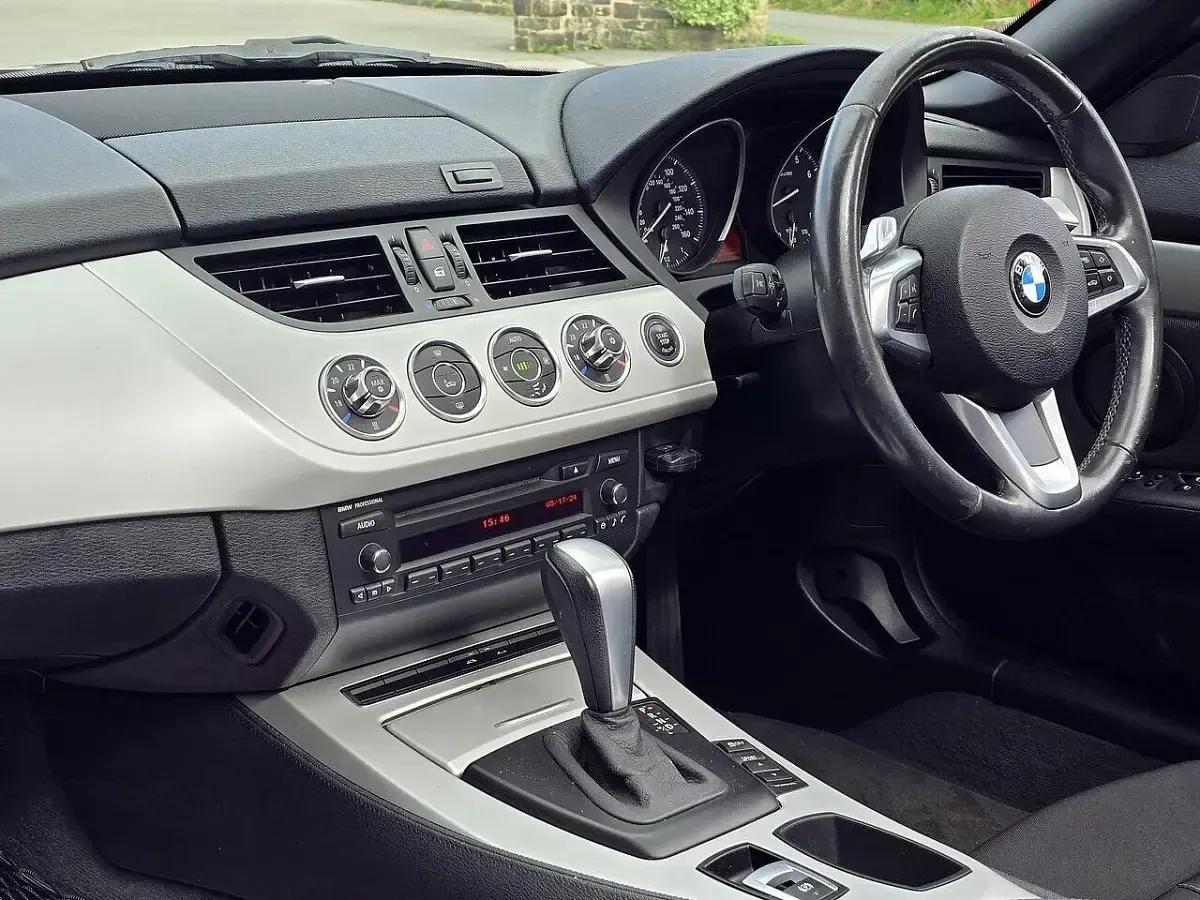 Used BMW Z4 Performance 204 HP (150 kW) 2023 Blue Cabriolet