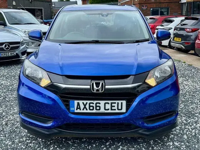 Used Honda HR-V S 120 HP (88 kW) 2016 Blue SUV