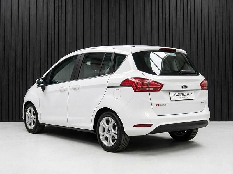 Used Ford B-MAX Zetec 2013 White MPV