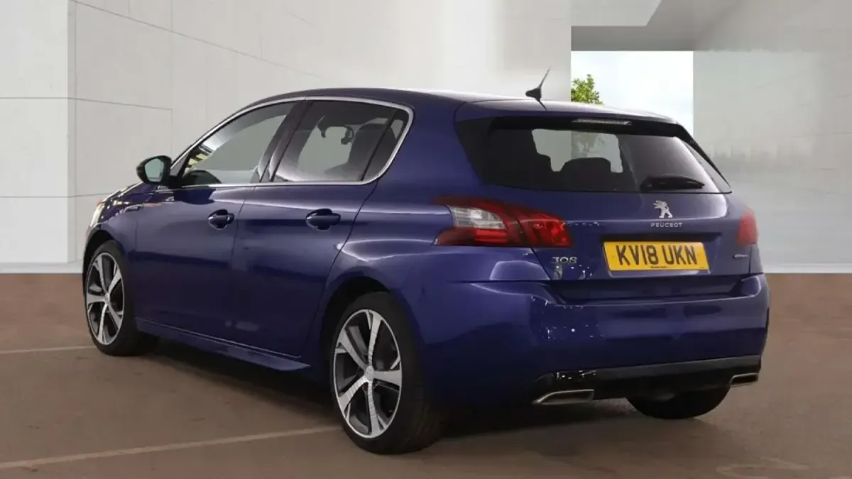 Used Peugeot 308 GT-line 2018 Blue Hatchback