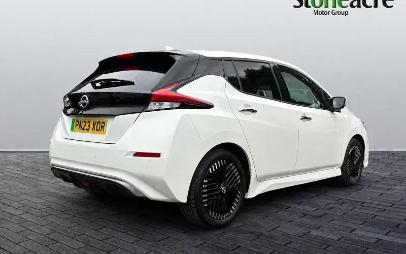 Used Nissan Leaf N-Connecta 110 kW (150 HP) 2025 Hatchback
