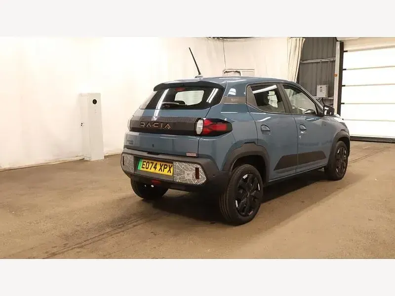 Used Dacia Spring Extreme 47 kW (65 HP) 2024 Blue Hatchback