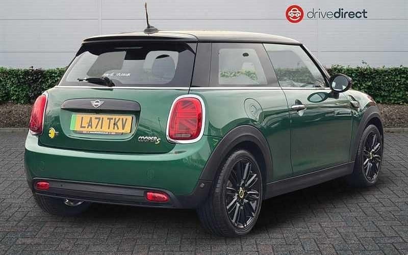 Used Mini Cooper Level 2 135 kW (184 HP) 2023 Hatchback