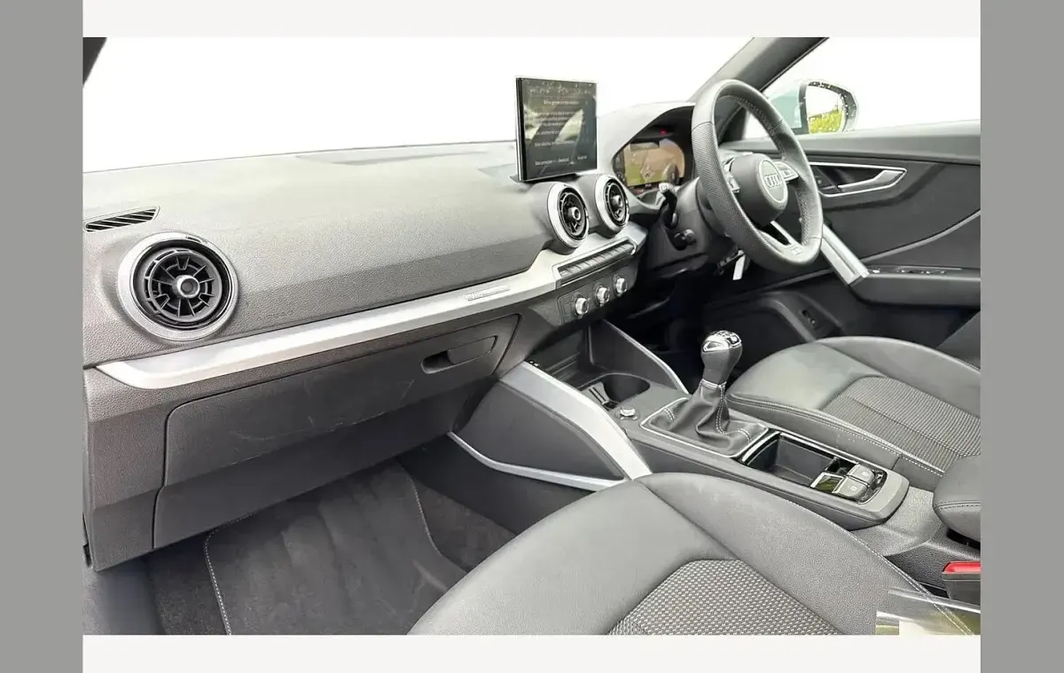 Used Audi Q2 S-Line 113 HP (83 kW) 2025 Grey SUV