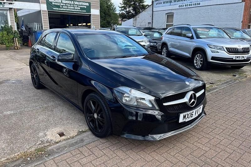 Used Mercedes A180 109 HP (80 kW) 2016