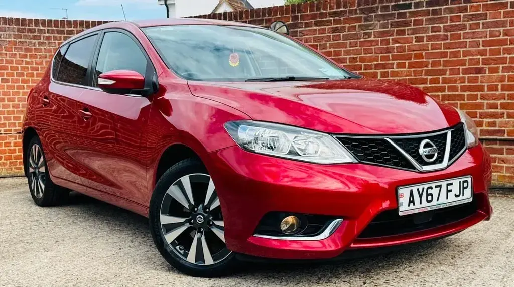 Used Nissan Pulsar S 115 HP (84 kW) 2024 Red Hatchback