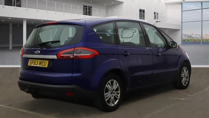 Used Ford S-MAX Zetec 2013 Blue MPV