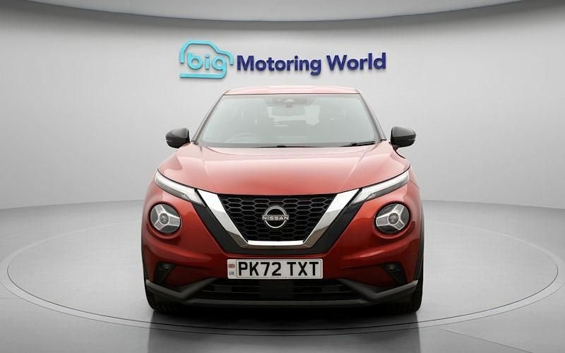 Usado Nissan Juke S 114 HP (83 kW) 2022 Vermelho SUV