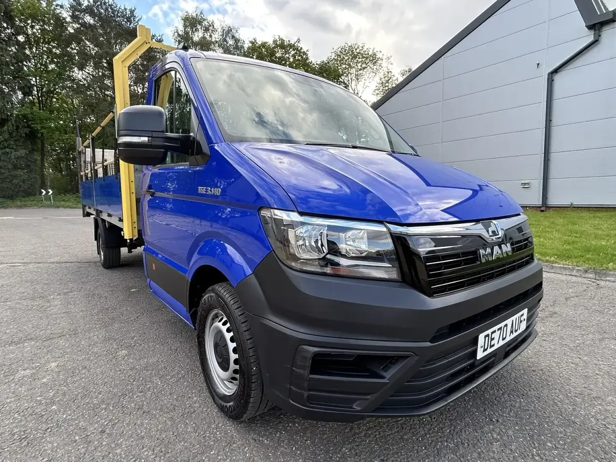 Used MAN TGE 140 HP (102 kW) 2020 Blue Van