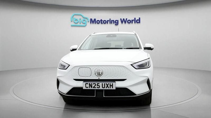 Used MG ZS Trophy Connect 130 kW (177 HP) 2025 White SUV