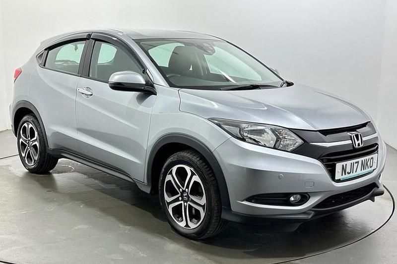 Used Honda HR-V SE 130 HP (95 kW) 2017 Silver SUV