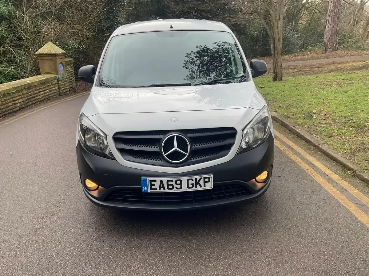 Used Mercedes Citan 109 90 HP (66 kW) 2019 White