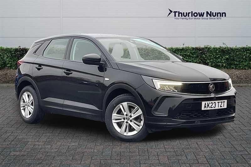 Used Vauxhall Grandland X Design Edition 130 HP (95 kW) 2023 Carbon black SUV