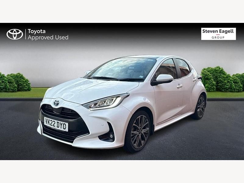 Used Toyota Yaris Hybrid 2022 White Hatchback