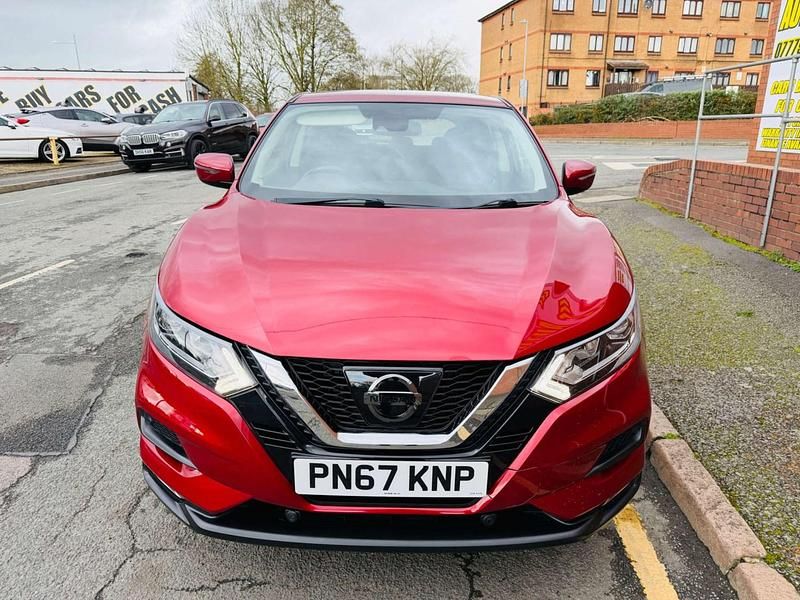 Used Nissan Qashqai Acenta 2017 Red SUV