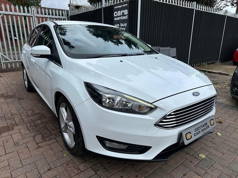 White Used 2017 Ford Focus Zetec Hatchback | £5,295 (Fair price) - Image 1/4