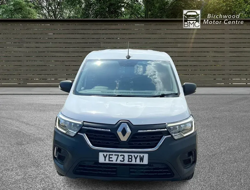 Used Renault Kangoo 2023 White MPV