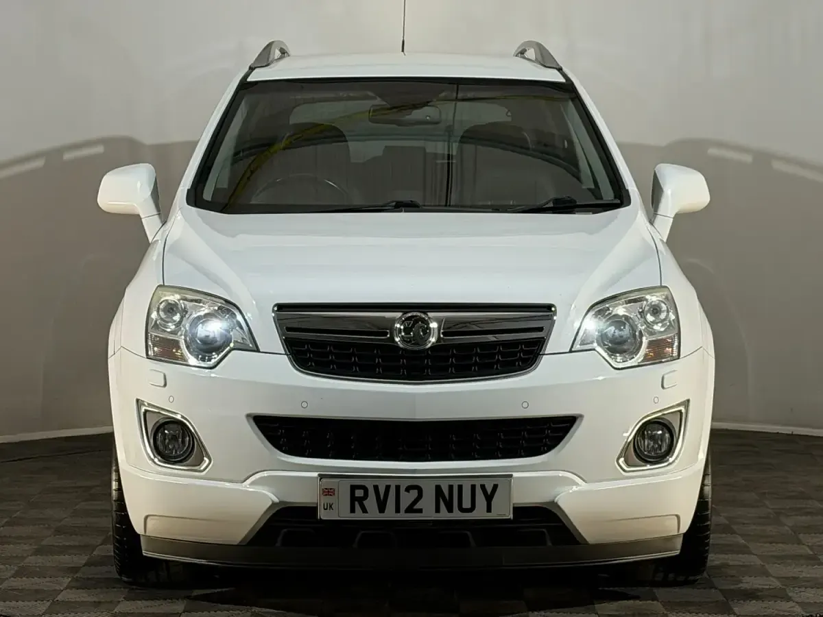 Used Vauxhall Antara 161 HP (118 kW) 2012 White SUV