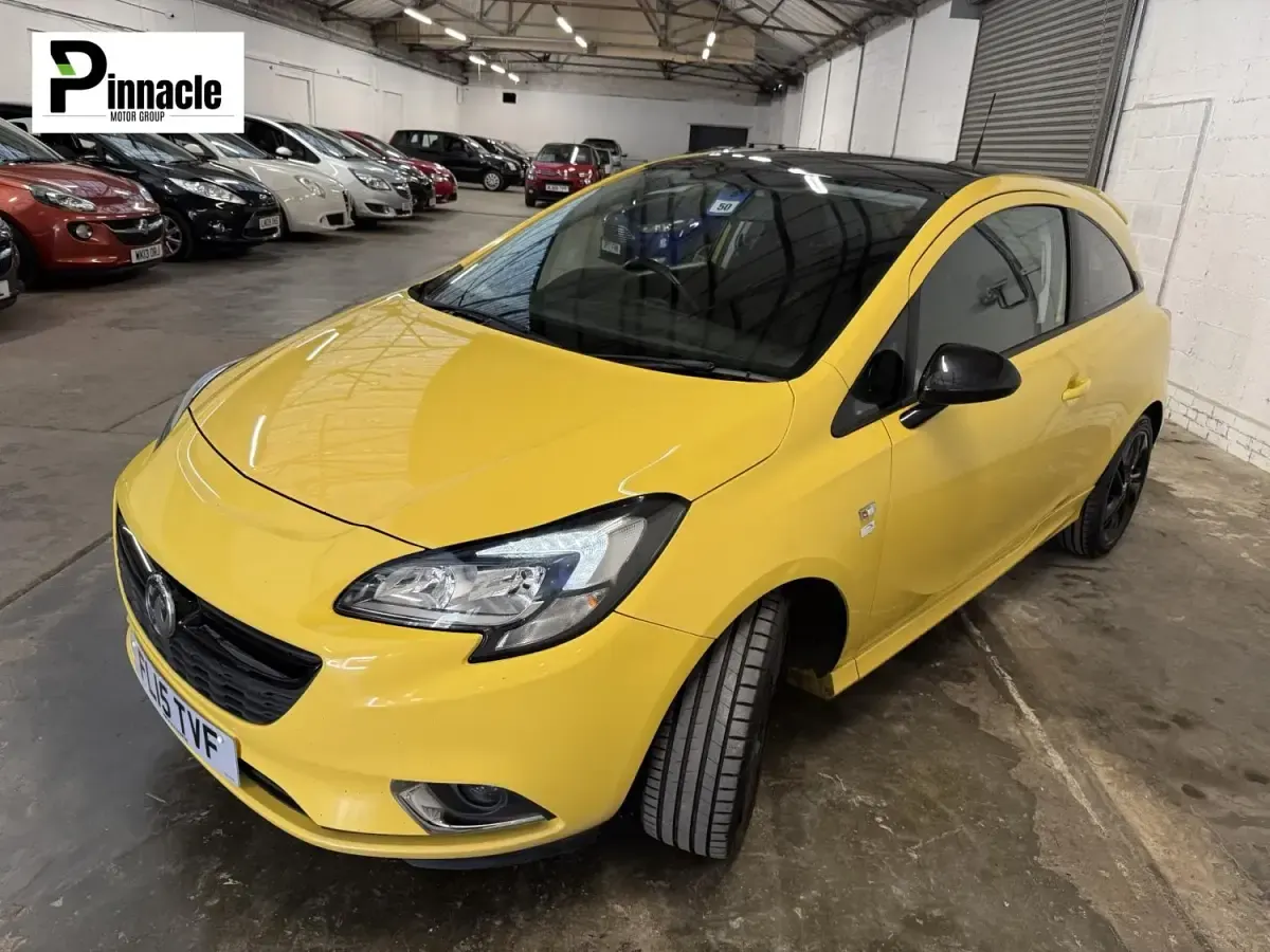 Second-hand Vauxhall Corsa Edition 90 CP (66 kW) 2015 Galben Hatchback