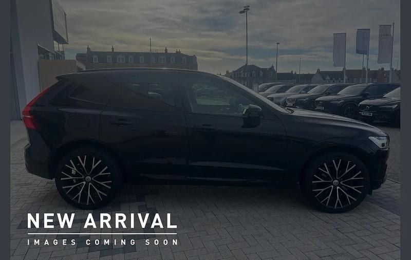 Used Volvo XC60 R-Design 188 HP (138 kW) 2020 Black SUV