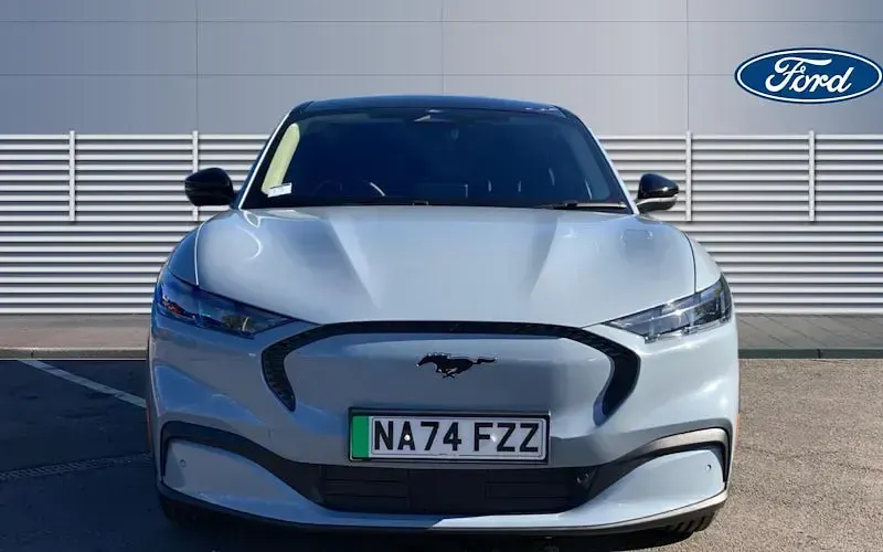 Begagnad Ford Mustang Select 268 HK (197 kW) 2024 Kombi
